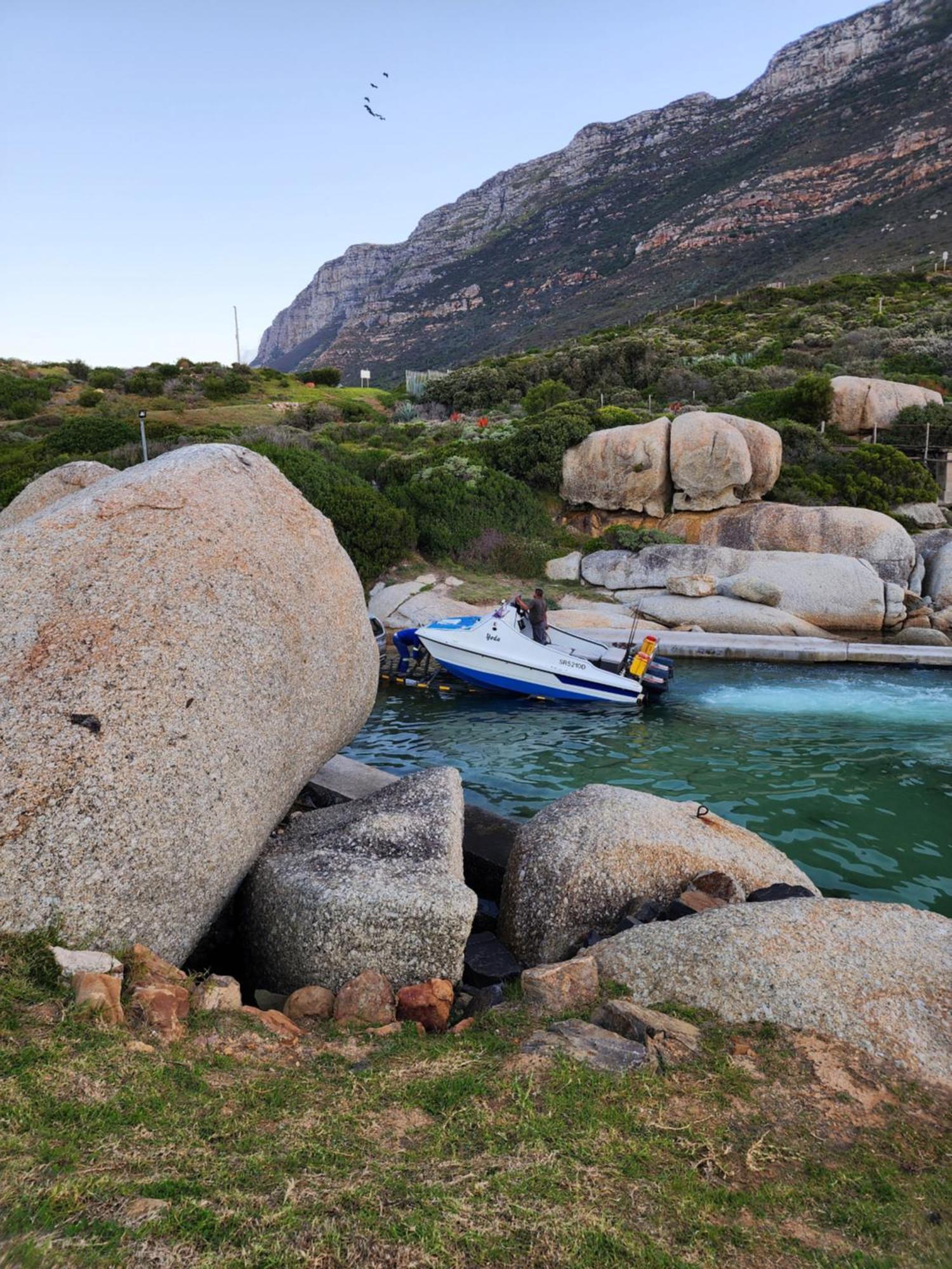 Boulders Blue Bed And Breakfast Simonʼs Town Exteriér fotografie